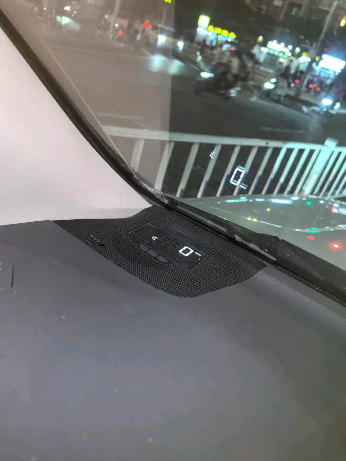 2019 Chevrolet Trax 1.0T 125HP L3 6AT,autocango,china used car exporter,china ev exporter,chinese used car exporter,chinese used ev exporter