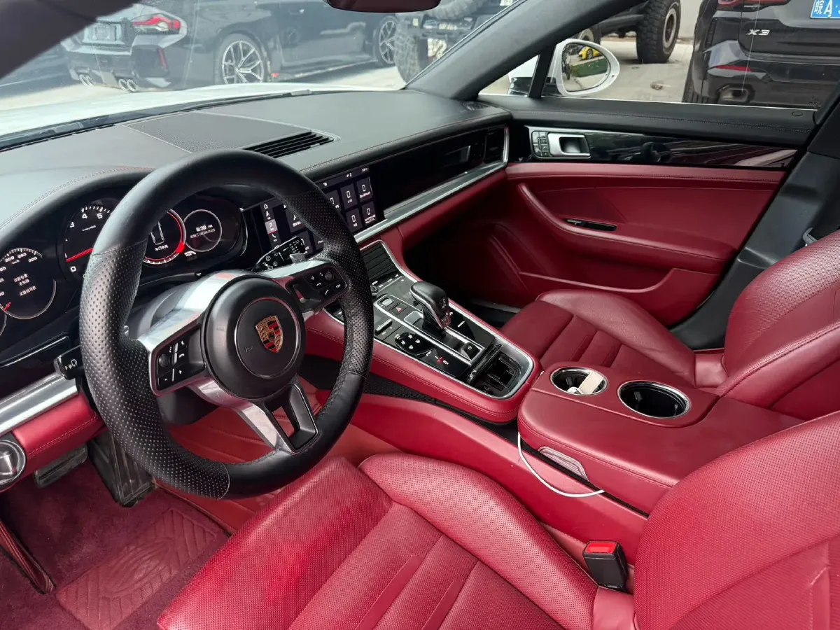 2019 Porsche Panamera 2.9T 330HP V6 8DCT,autocango,china used car exporter,china ev exporter,chinese used car exporter,chinese used ev exporter