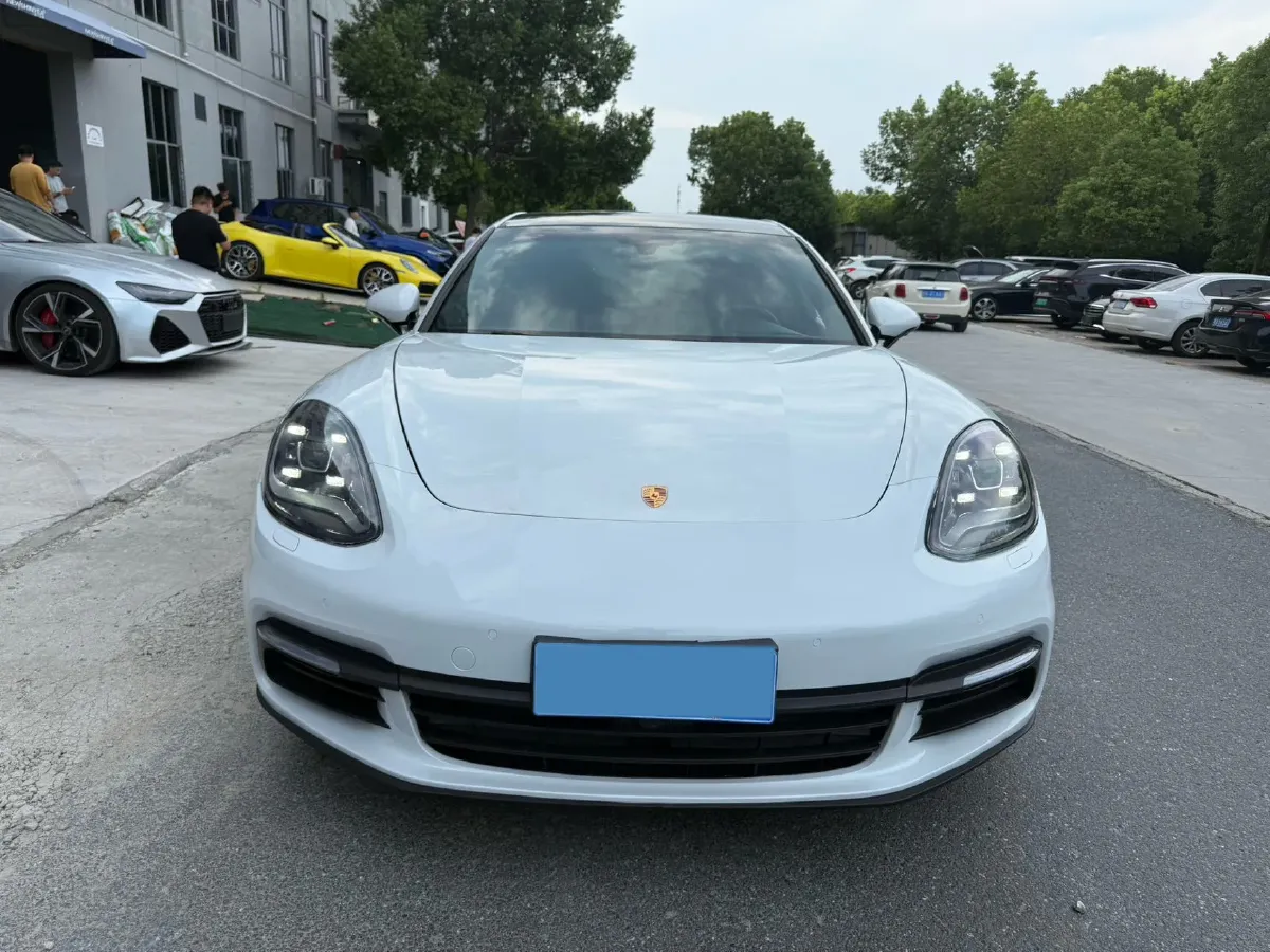 2019 Porsche Panamera 2.9T 330HP V6 8DCT,autocango,china used car exporter,china ev exporter,chinese used car exporter,chinese used ev exporter