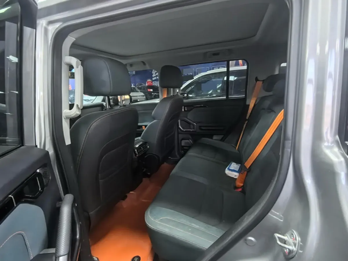 2023 Jetour Traveller 2.0T 254HP L4 8AT,autocango,china used car exporter,china ev exporter,chinese used car exporter,chinese used ev exporter