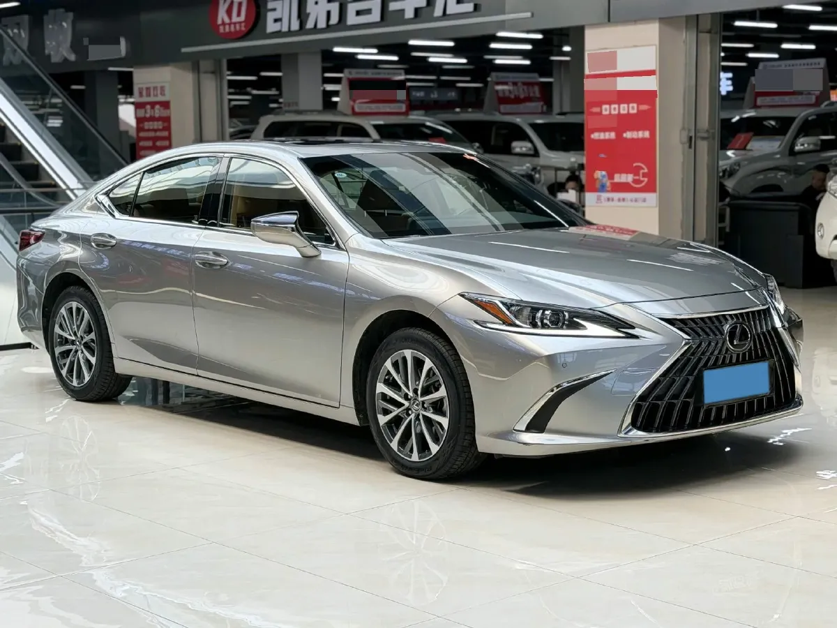 2023 Lexus ES 2.0L 173HP L4 CVT,autocango,china used car exporter,china ev exporter,chinese used car exporter,chinese used ev exporter