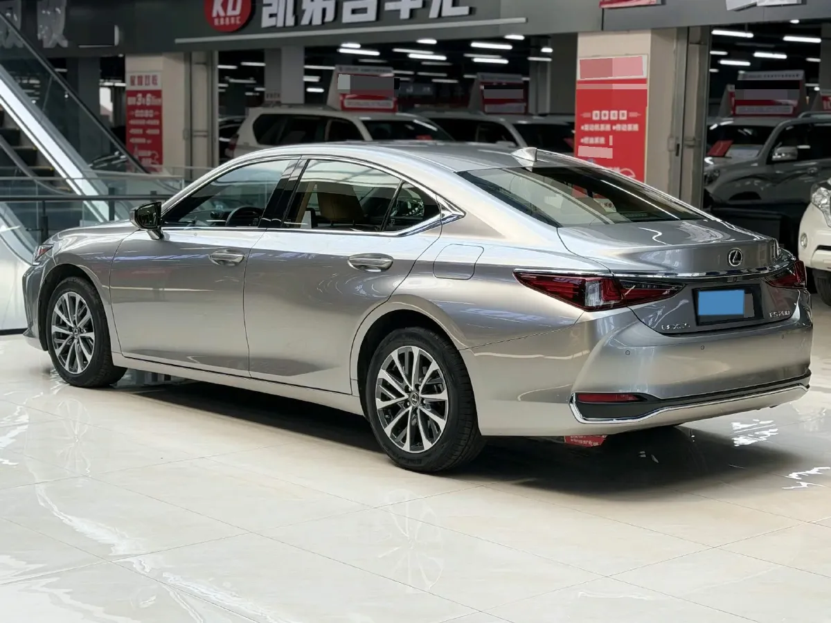 2023 Lexus ES 2.0L 173HP L4 CVT,autocango,china used car exporter,china ev exporter,chinese used car exporter,chinese used ev exporter
