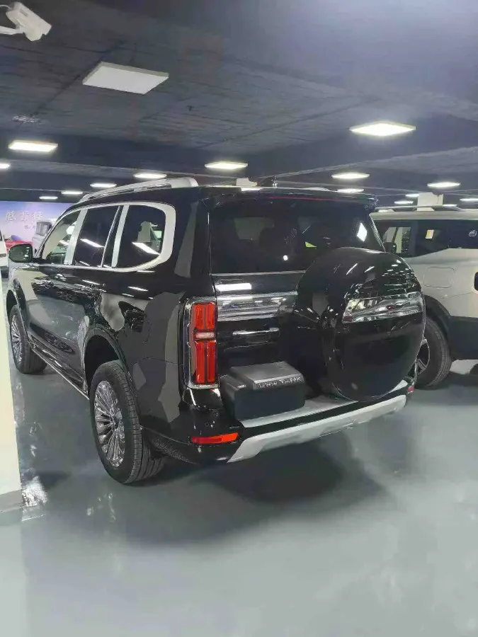 2026 Tank 500 2.0T 252HP L4 9AT PHEV,autocango,china used car exporter,china ev exporter,chinese used car exporter,chinese used ev exporter