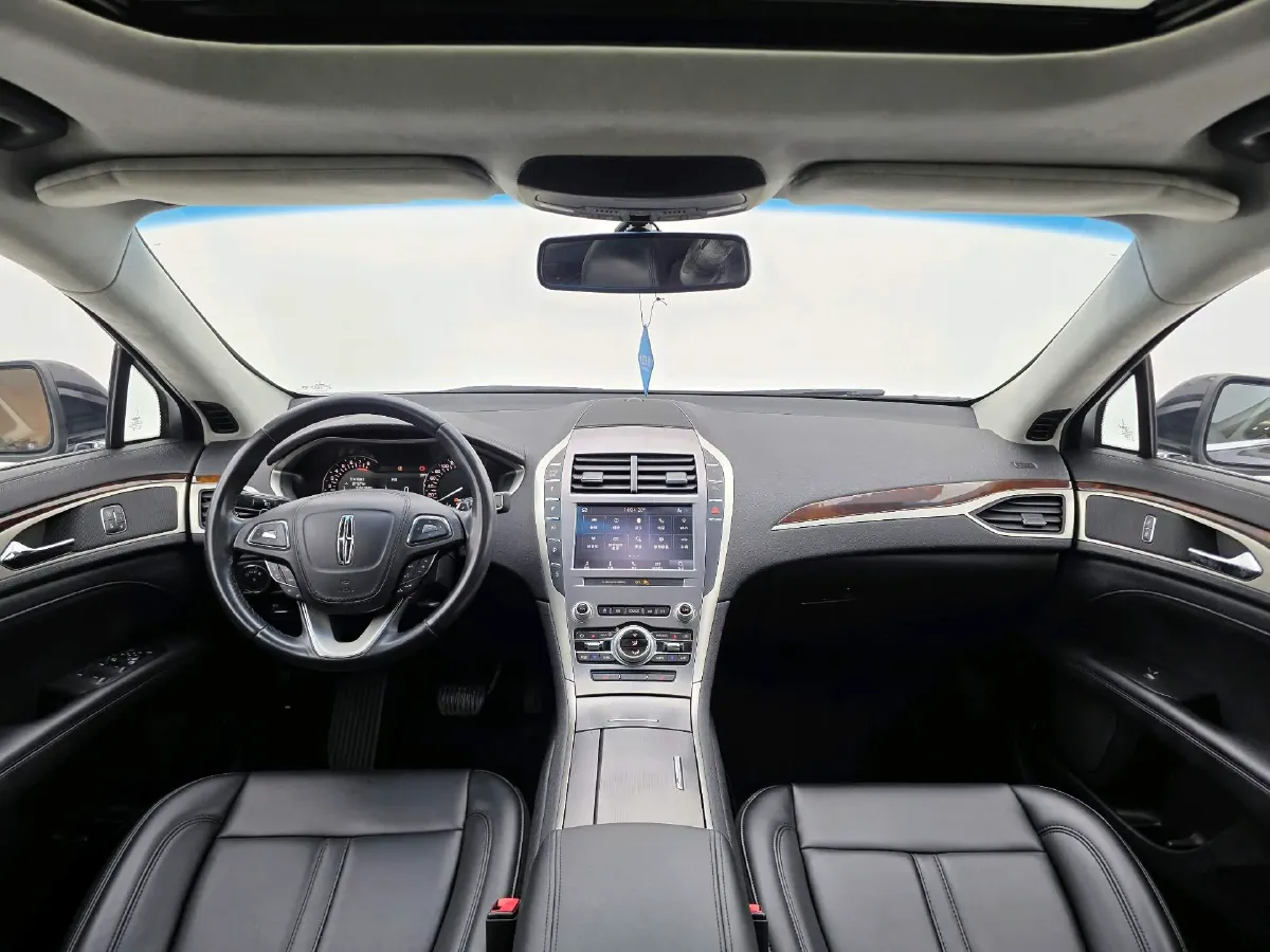 2019 BMW X2 1.5T 140HP L3 7DCT,autocango,china used car exporter,china ev exporter,chinese used car exporter,chinese used ev exporter