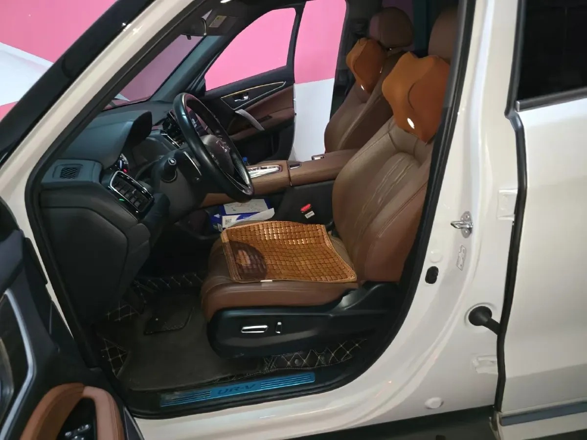 2020 Honda UR-V 2.0T 272HP L4 9AT,autocango,china used car exporter,china ev exporter,chinese used car exporter,chinese used ev exporter