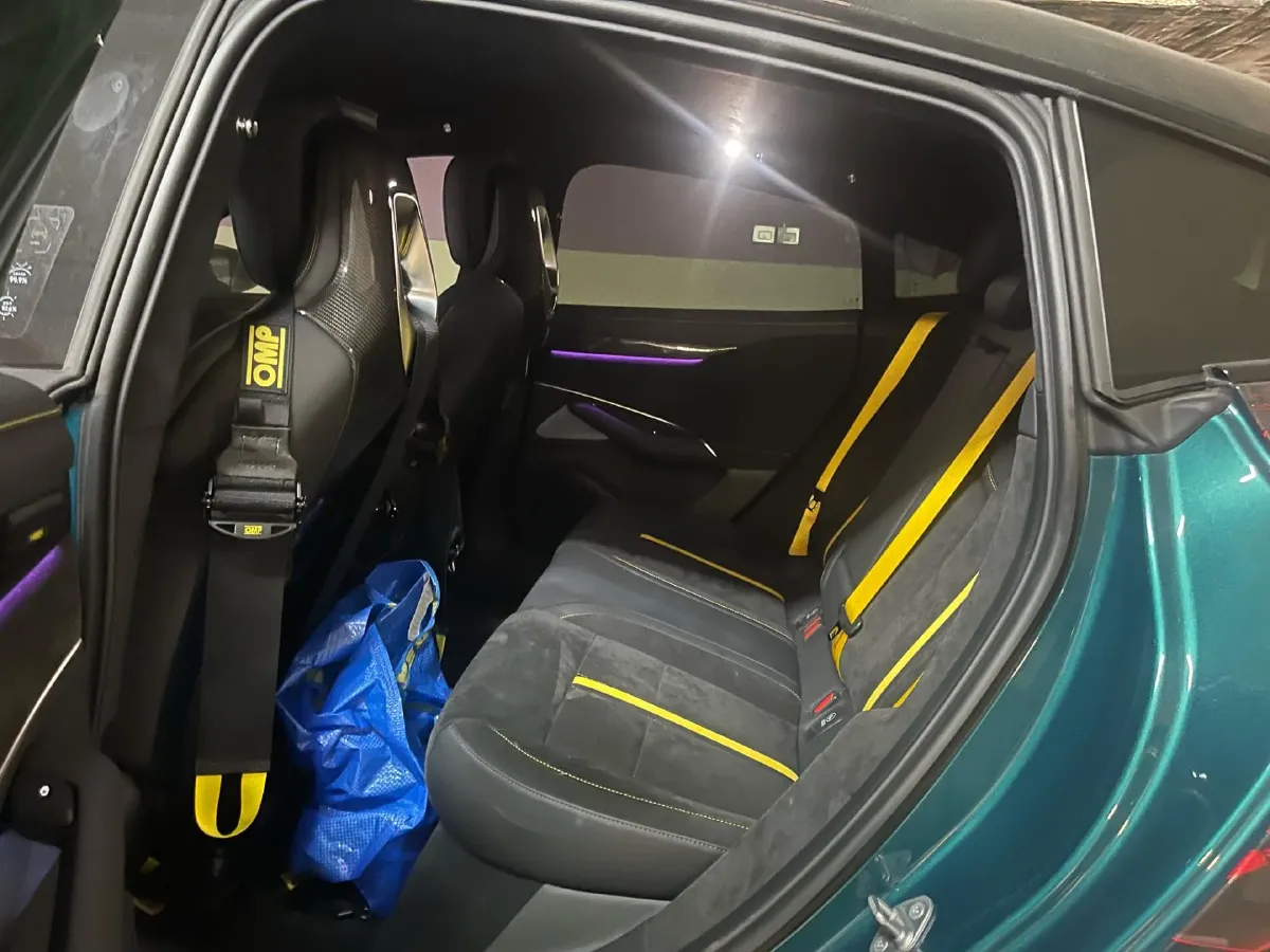 2025 MI SU7 Ultra BEV 93.7KWH,autocango,china used car exporter,china ev exporter,chinese used car exporter,chinese used ev exporter