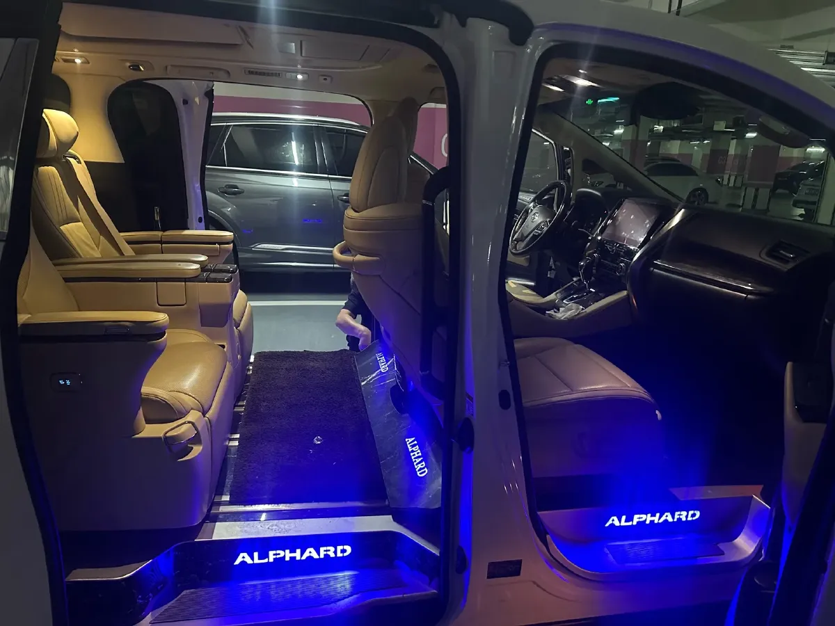 2021 Toyota Alphard 2.5L 117HP L4 E-CVT Hybrid,autocango,china used car exporter,china ev exporter,chinese used car exporter,chinese used ev exporter
