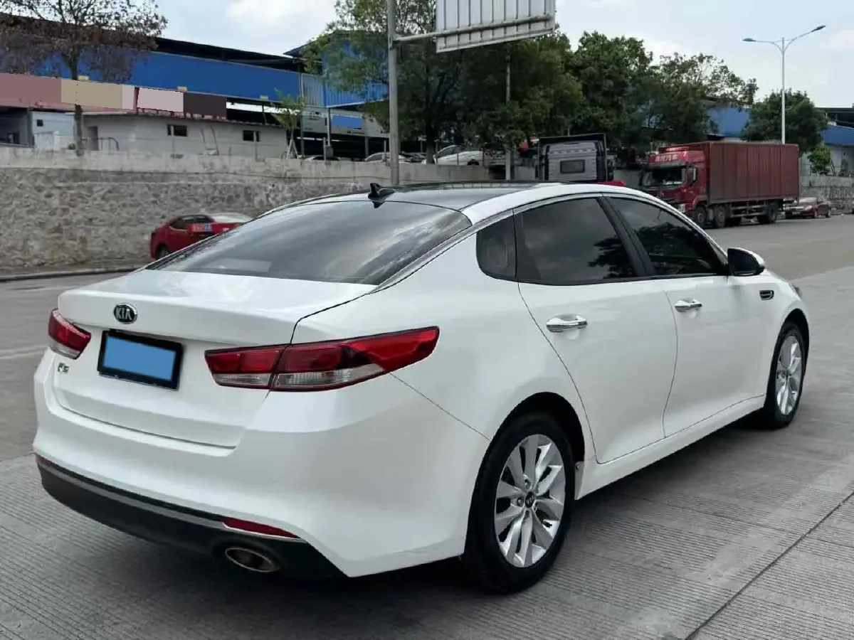2016 Kia K5 2.0L 161HP L4 6AT,autocango,china used car exporter,china ev exporter,chinese used car exporter,chinese used ev exporter