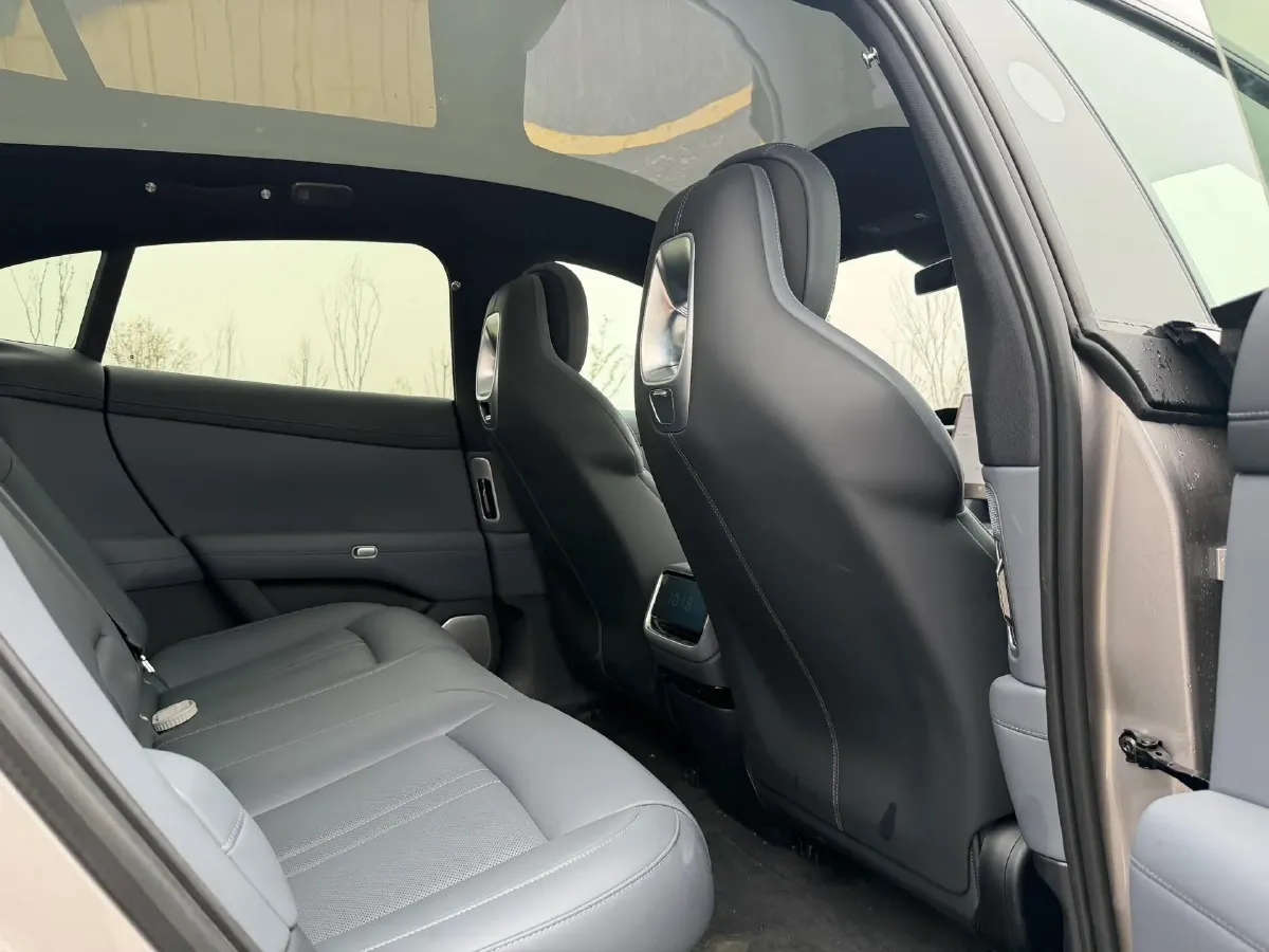 2025 MI YU7 BEV 96.3KWH,autocango,china used car exporter,china ev exporter,chinese used car exporter,chinese used ev exporter