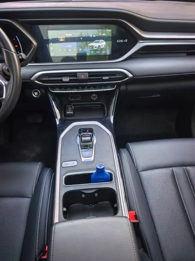 2022 GAC Trumpchi GS4 1.5T 169HP L4 6AT,autocango,china used car exporter,china ev exporter,chinese used car exporter,chinese used ev exporter