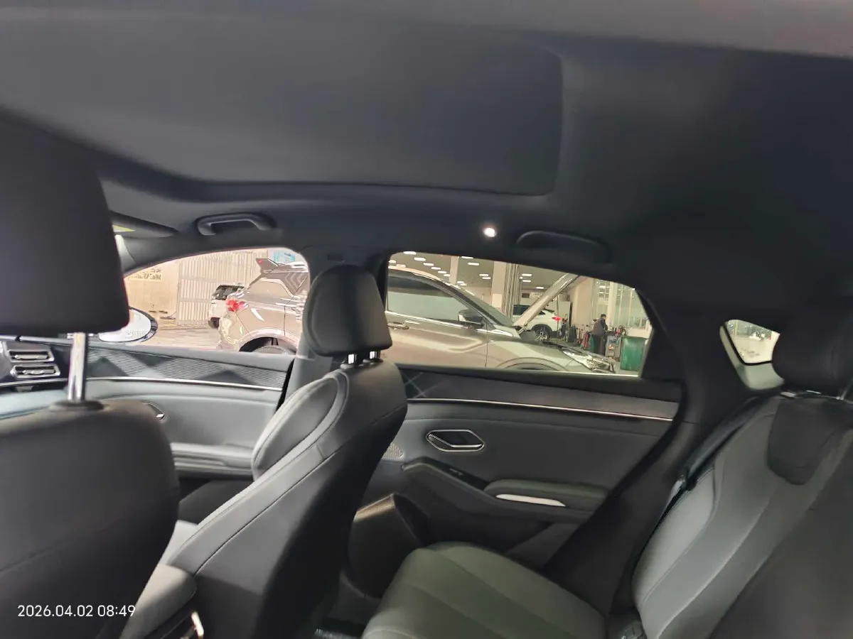 2022 Volkswagen Tiguan L 2.0T 186HP L4 7DCT,autocango,china used car exporter,china ev exporter,chinese used car exporter,chinese used ev exporter