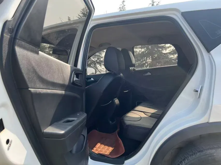 2017 Brilliance Auto V3 1.5L 112HP L4 5MT,autocango,china used car exporter,china ev exporter,chinese used car exporter,chinese used ev exporter