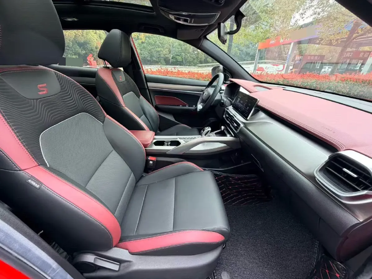 2020 Geely Coolray 1.5T 177HP L3 7DCT,autocango,china used car exporter,china ev exporter,chinese used car exporter,chinese used ev exporter