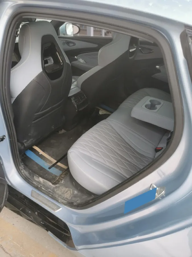 2022 AITO AITO M5 Range Extended 125HP REEV 40KWH,autocango,china used car exporter,china ev exporter,chinese used car exporter,chinese used ev exporter