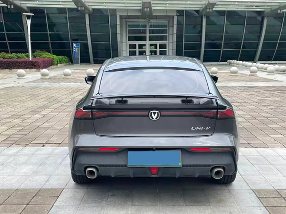 2023 ChangAn UNI-V iDD 1.5T 170HP L4 6TCT PHEV 18.4KWH,autocango,china used car exporter,china ev exporter,chinese used car exporter,chinese used ev exporter