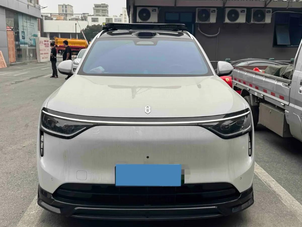 2025 AITO AITO M8 REEV 160HP REEV 53.4KWH,autocango,china used car exporter,china ev exporter,chinese used car exporter,chinese used ev exporter