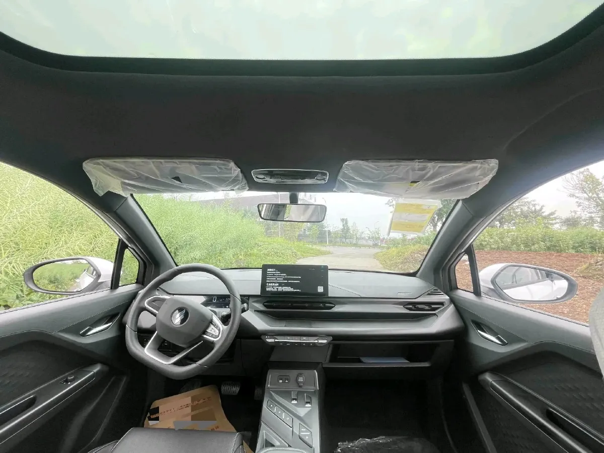 2024 Livan 7 BEV 50.4KWH,autocango,china used car exporter,china ev exporter,chinese used car exporter,chinese used ev exporter