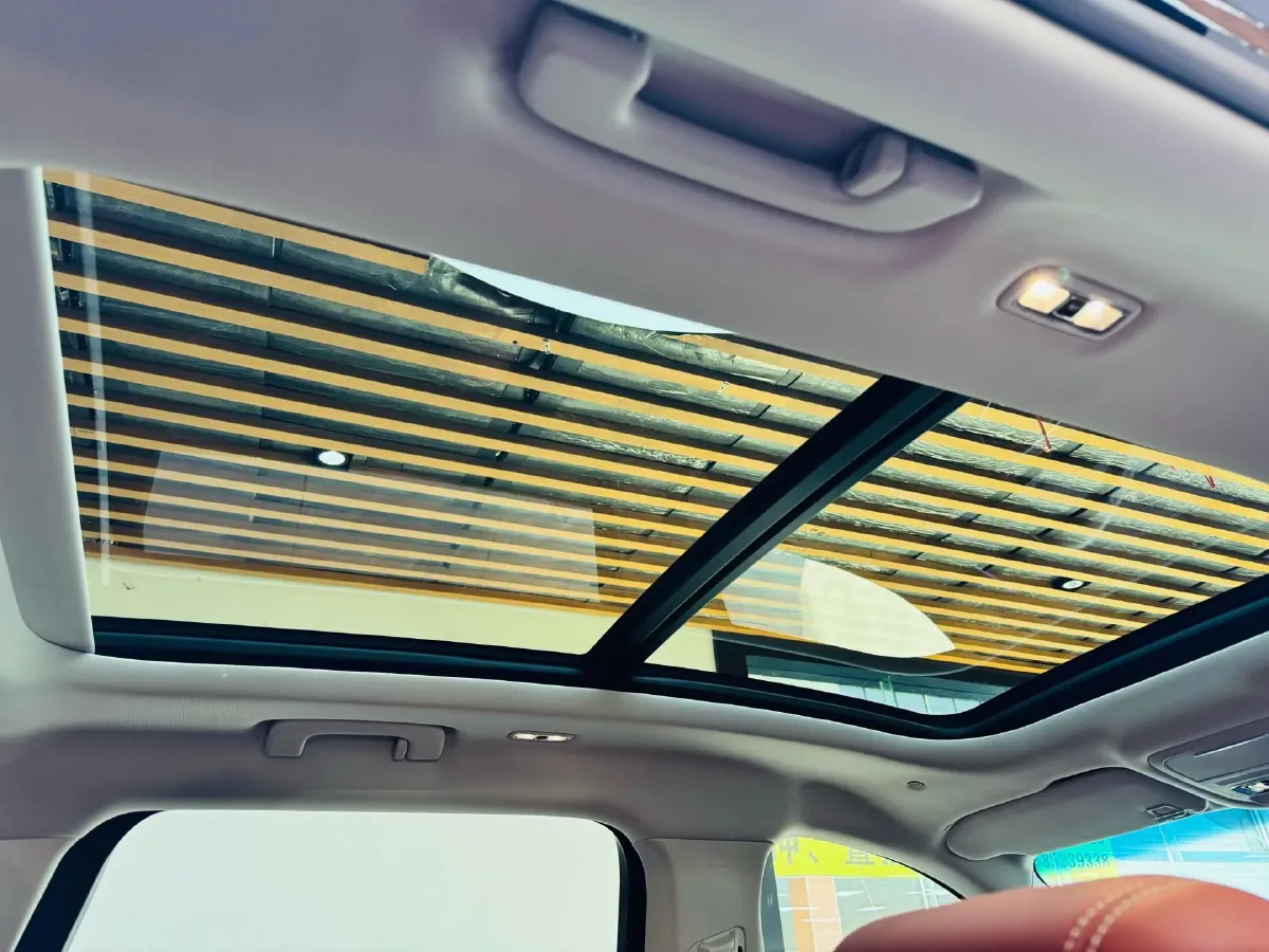 2023 Lincoln Nautilus 2.0T 261HP L4 8AT,autocango,china used car exporter,china ev exporter,chinese used car exporter,chinese used ev exporter