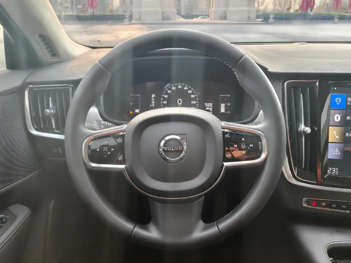 2020 Volvo S90 2.0T 190HP L4 8AT,autocango,china used car exporter,china ev exporter,chinese used car exporter,chinese used ev exporter