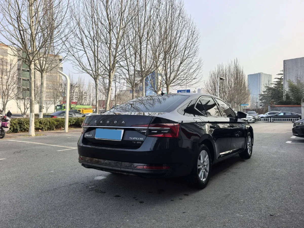 2019 Skoda Superb 1.4T 150HP L4 7DCT,autocango,china used car exporter,china ev exporter,chinese used car exporter,chinese used ev exporter
