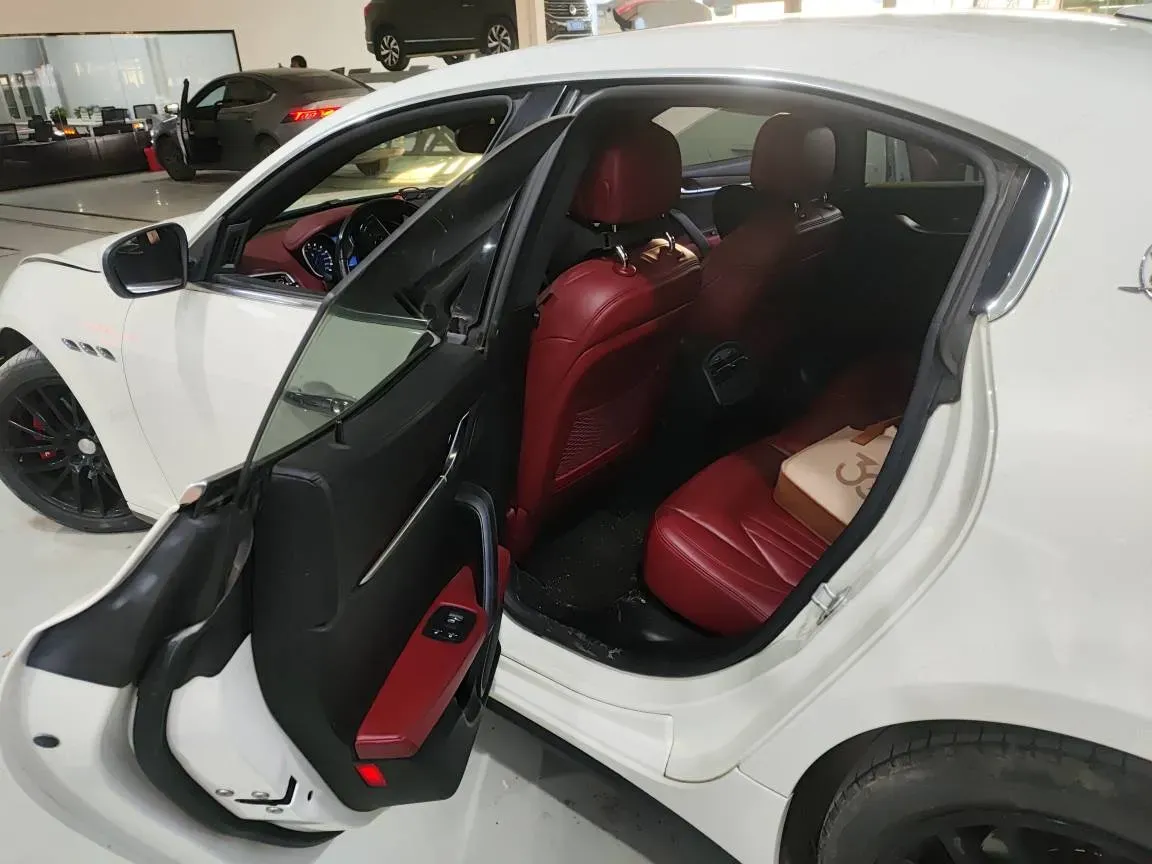 2018 Maserati Ghibli 3.0T 350HP V6 8AT,autocango,china used car exporter,china ev exporter,chinese used car exporter,chinese used ev exporter