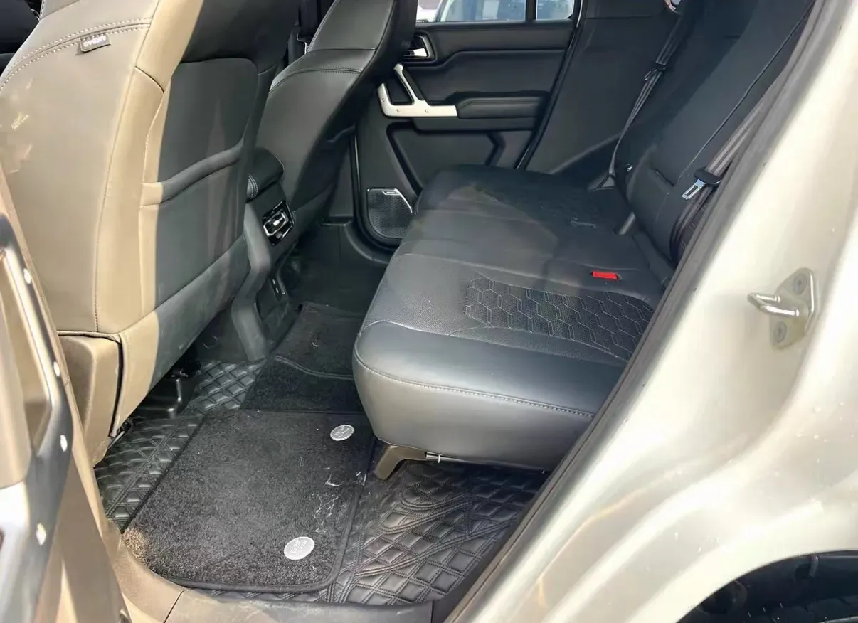 2024 212 212 T01 2.0T 252HP L4 8AT,autocango,china used car exporter,china ev exporter,chinese used car exporter,chinese used ev exporter