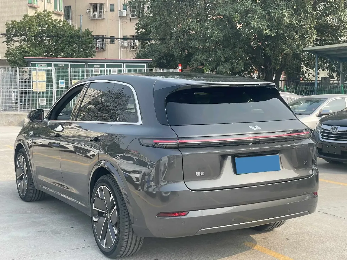 2025 Li L7 Range Extended 154HP REEV,autocango,china used car exporter,china ev exporter,chinese used car exporter,chinese used ev exporter