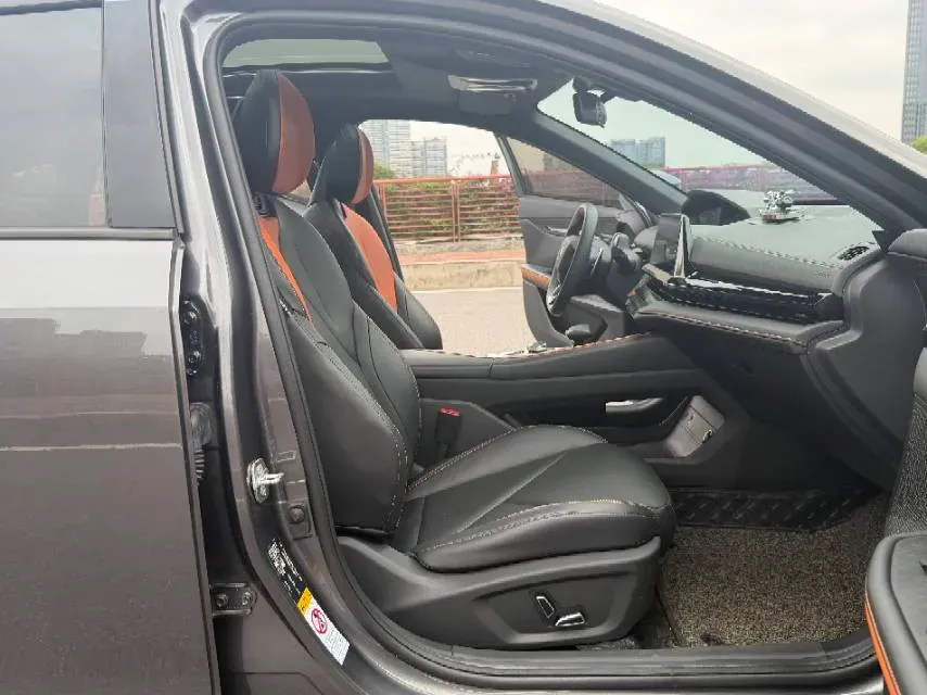 2022 ChangAn UNI-V 1.5T 188HP L4 7DCT,autocango,china used car exporter,china ev exporter,chinese used car exporter,chinese used ev exporter