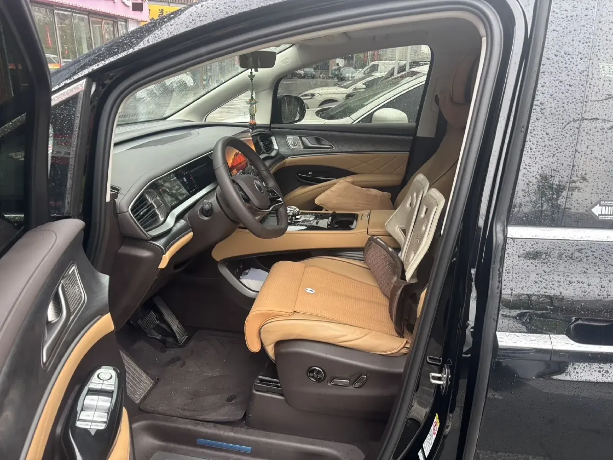 2024 Denza D9 1.5T 139HP L4 E-CVT PHEV 40KWH,autocango,china used car exporter,china ev exporter,chinese used car exporter,chinese used ev exporter