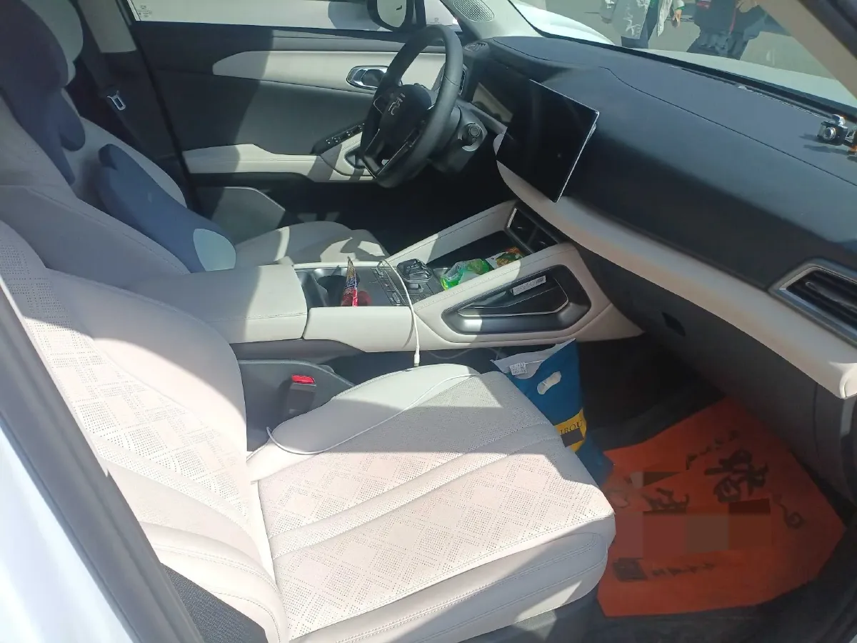 2024 BYD YuanUP BEV 45.12KWH,autocango,china used car exporter,china ev exporter,chinese used car exporter,chinese used ev exporter