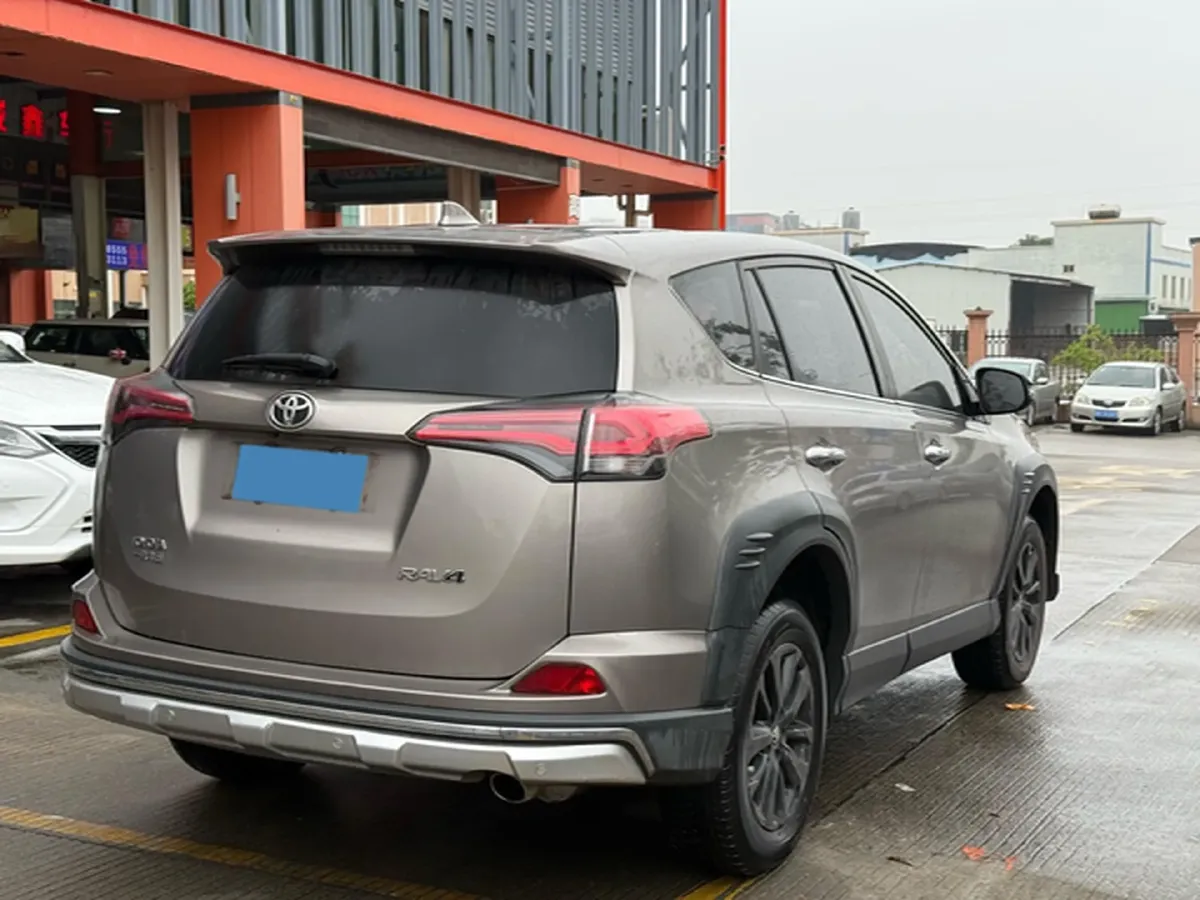 2019 Toyota RAV4 2.0L 151HP L4 CVT,autocango,china used car exporter,china ev exporter,chinese used car exporter,chinese used ev exporter