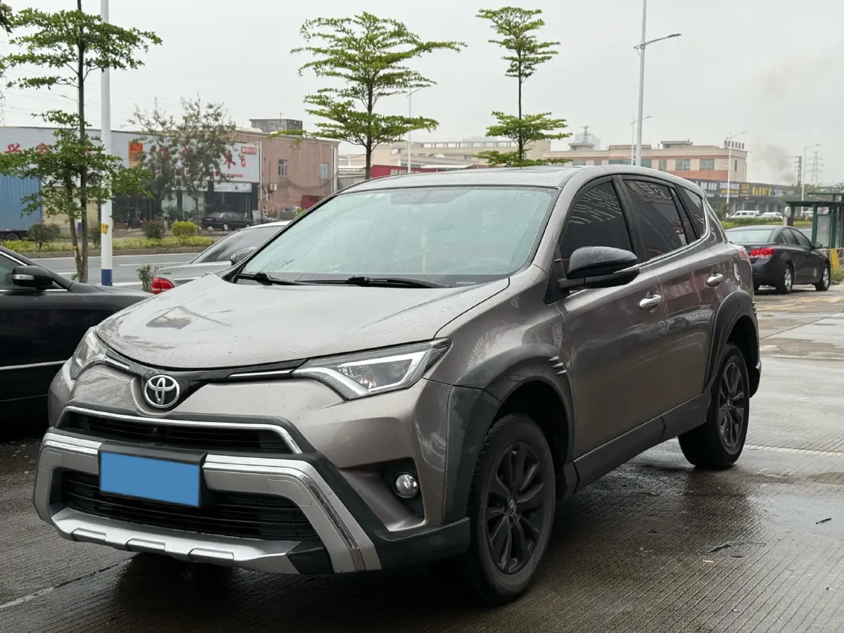 2019 Toyota RAV4 2.0L 151HP L4 CVT,autocango,china used car exporter,china ev exporter,chinese used car exporter,chinese used ev exporter