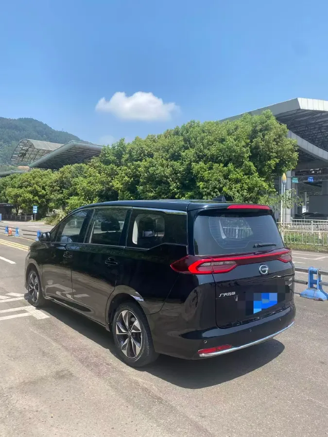 2021 GAC Trumpchi M6 1.5T 169HP L4 7DCT,autocango,china used car exporter,china ev exporter,chinese used car exporter,chinese used ev exporter