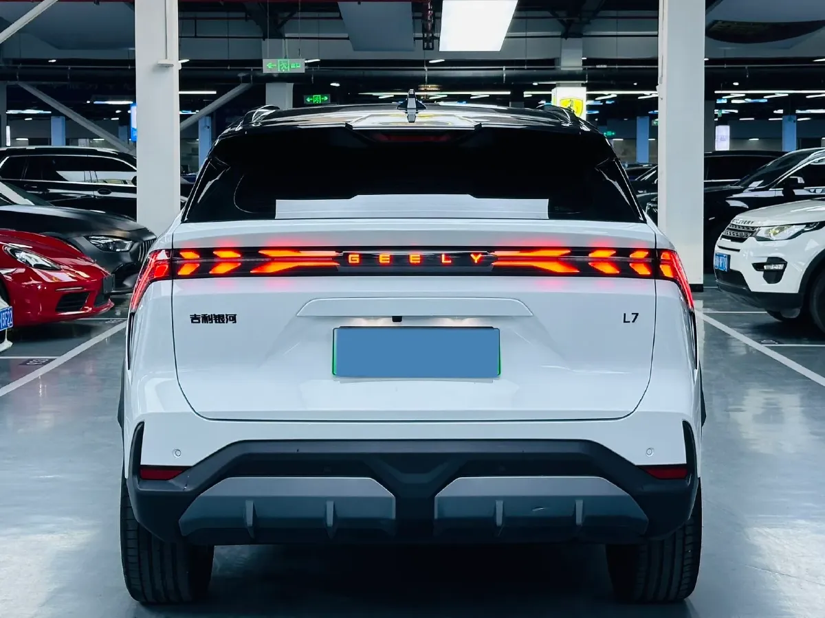 2023 Geely Galaxy L7 1.5T 163HP L4 3DHT PHEV 18.7KWH,autocango,china used car exporter,china ev exporter,chinese used car exporter,chinese used ev exporter