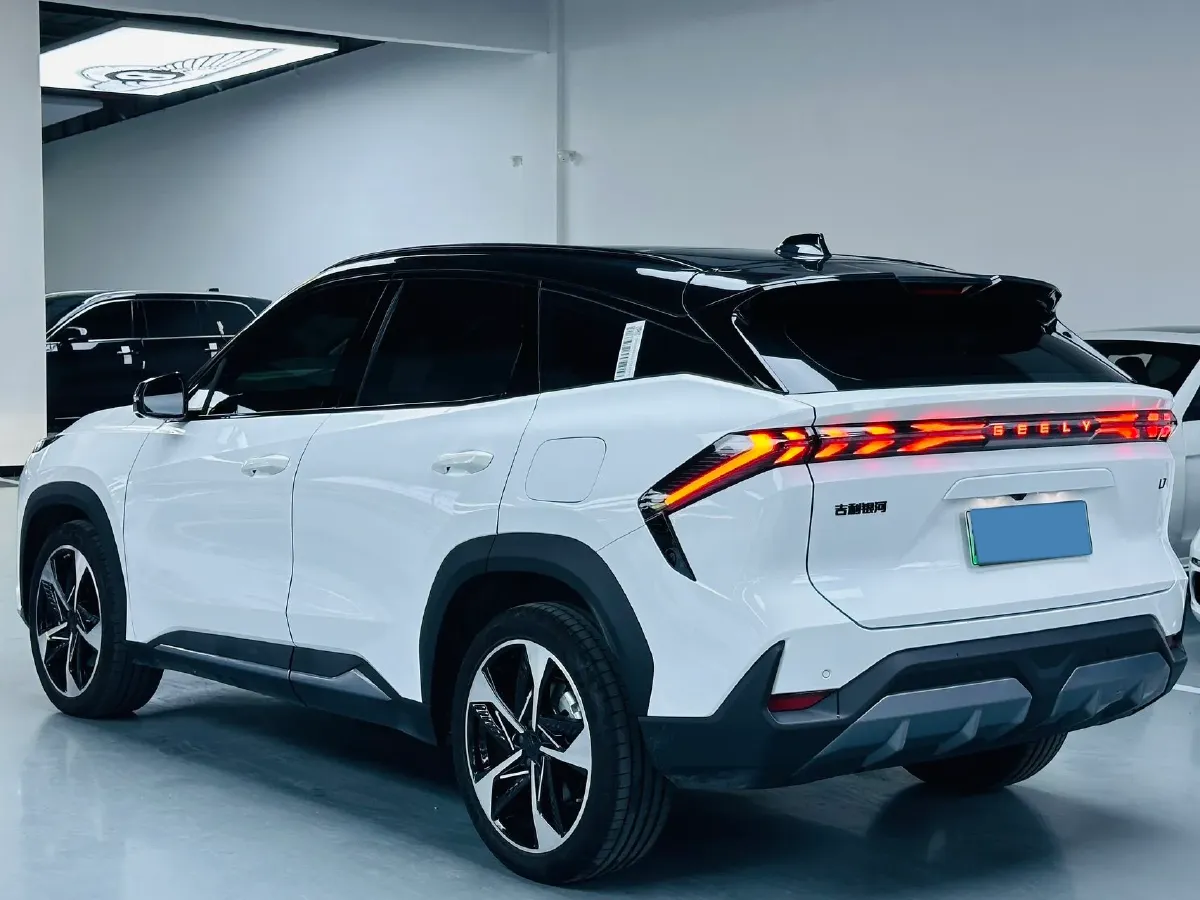 2023 Geely Galaxy L7 1.5T 163HP L4 3DHT PHEV 18.7KWH,autocango,china used car exporter,china ev exporter,chinese used car exporter,chinese used ev exporter