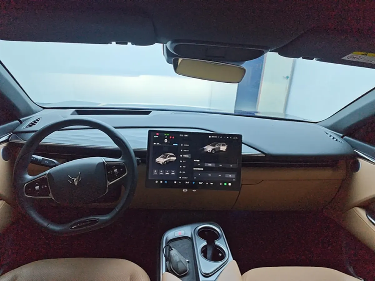 2024 HongQi H5 2.0T 224HP L4 8AT,autocango,china used car exporter,china ev exporter,chinese used car exporter,chinese used ev exporter