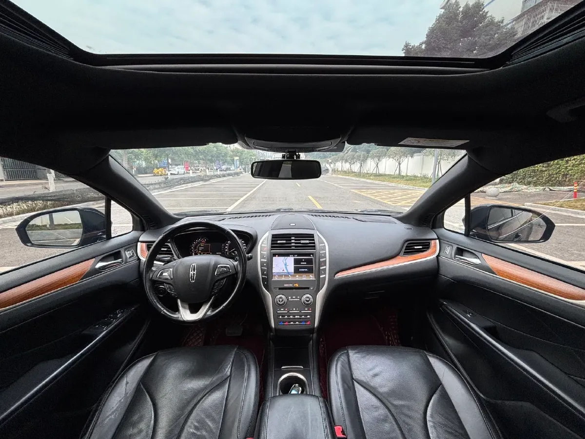 2018 Lincoln MKC 2.0T 203HP L4 6AT,autocango,china used car exporter,china ev exporter,chinese used car exporter,chinese used ev exporter