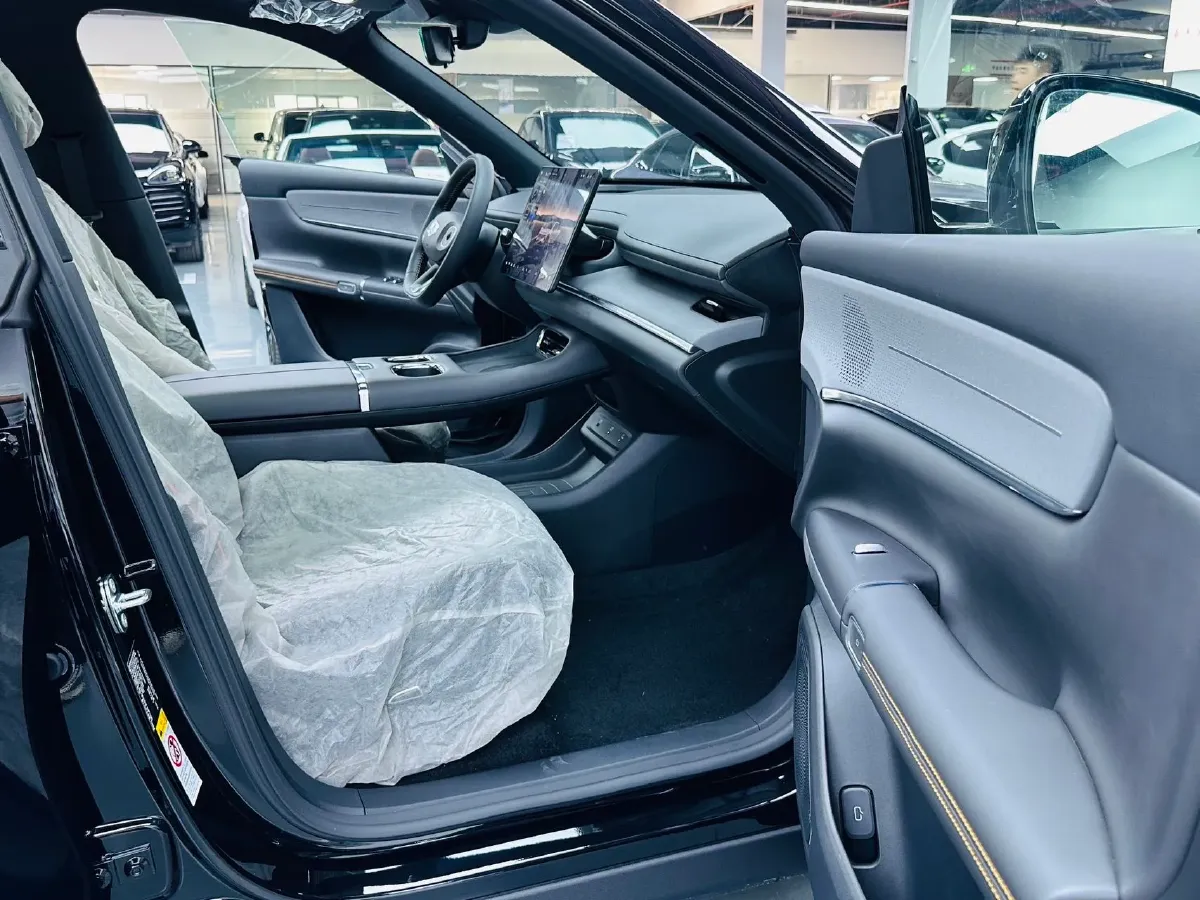 2025 ChangAn QiYuan Q07 1.5L 98HP L4 E-CVT PHEV,autocango,china used car exporter,china ev exporter,chinese used car exporter,chinese used ev exporter