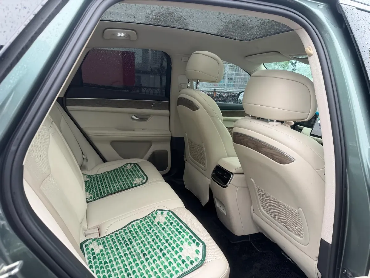 2022 JMC YuHu 7 2.0T 141HP L4 8AT,autocango,china used car exporter,china ev exporter,chinese used car exporter,chinese used ev exporter