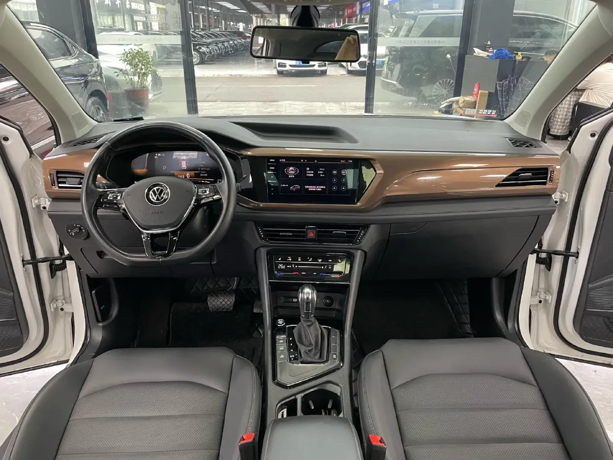 2022 Volkswagen Tharu 1.4T 150HP L4 7DCT,autocango,china used car exporter,china ev exporter,chinese used car exporter,chinese used ev exporter