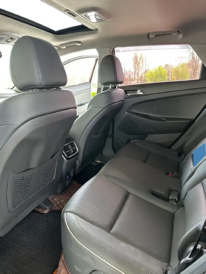 2019 Hyundai Tucson 1.6T 177HP L4 7DCT,autocango,china used car exporter,china ev exporter,chinese used car exporter,chinese used ev exporter