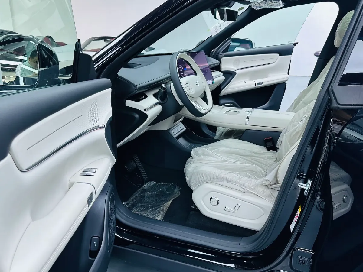 2025 ChangAn QiYuan Q07 1.5L 98HP L4 E-CVT PHEV,autocango,china used car exporter,china ev exporter,chinese used car exporter,chinese used ev exporter