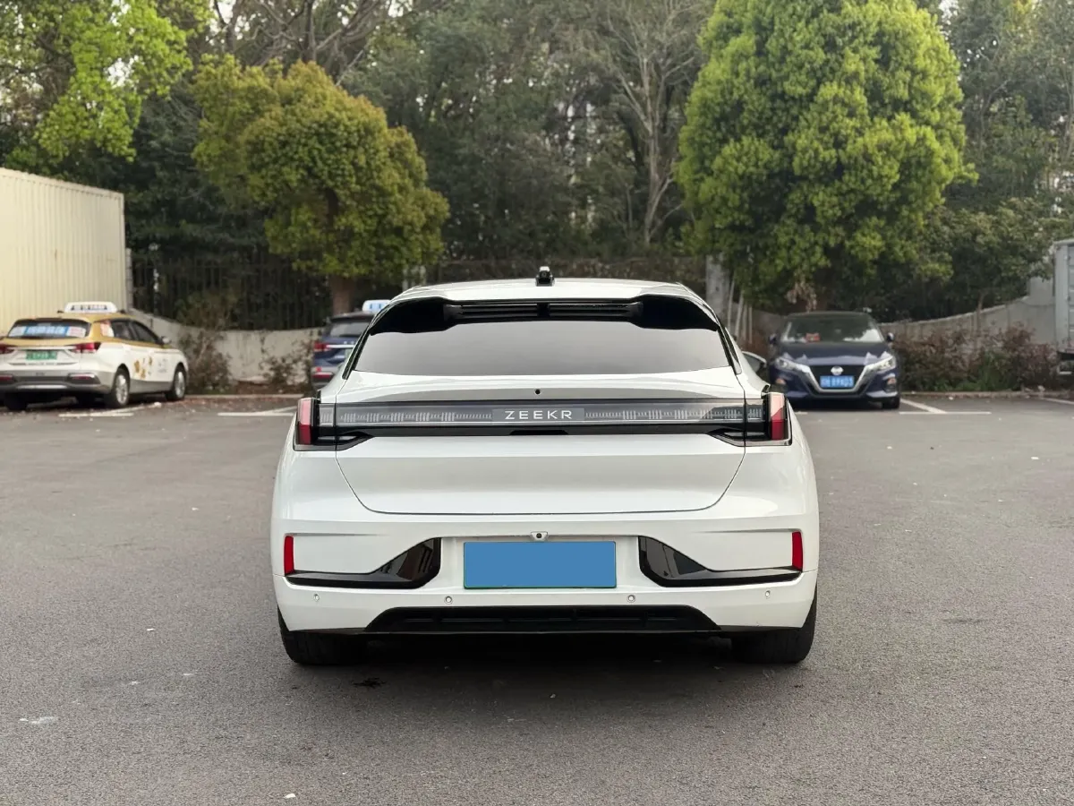 2022 Zeekr 001 BEV 100KWH,autocango,china used car exporter,china ev exporter,chinese used car exporter,chinese used ev exporter