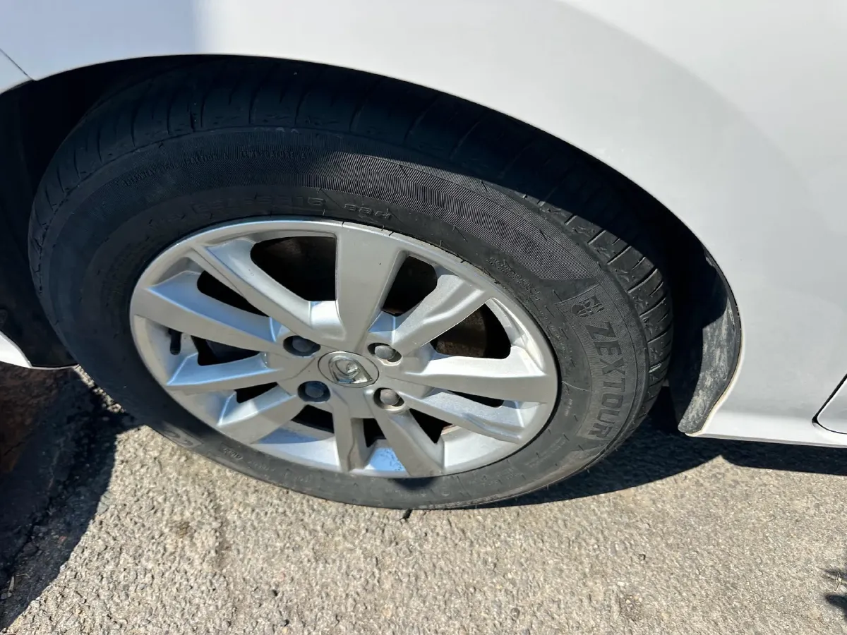 2019 BaoJun 360 1.5L 105HP L4 CVT,autocango,china used car exporter,china ev exporter,chinese used car exporter,chinese used ev exporter