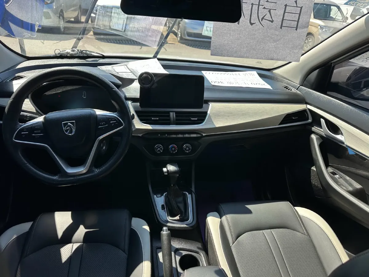 2019 BaoJun 360 1.5L 105HP L4 CVT,autocango,china used car exporter,china ev exporter,chinese used car exporter,chinese used ev exporter