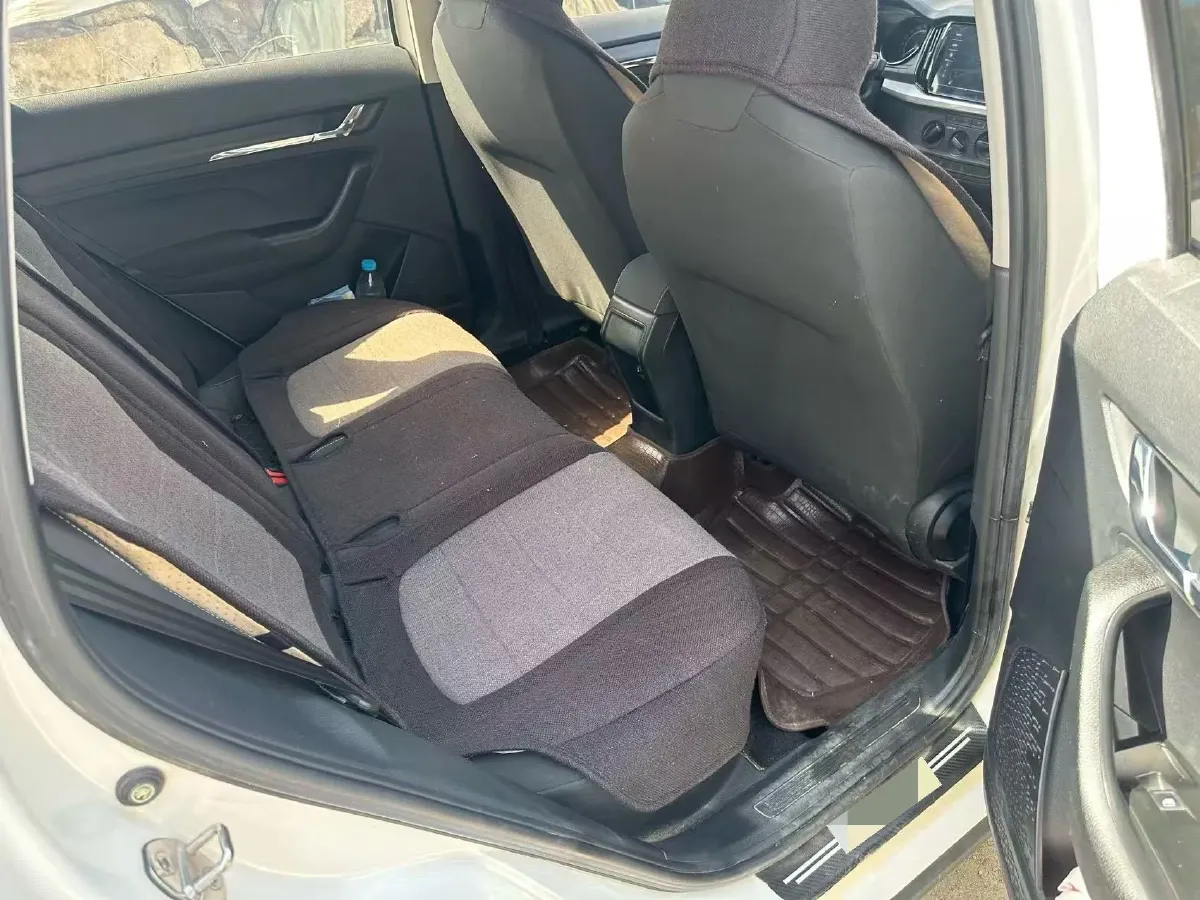 2020 Skoda Kamiq 1.5L 112HP L4 6AT,autocango,china used car exporter,china ev exporter,chinese used car exporter,chinese used ev exporter