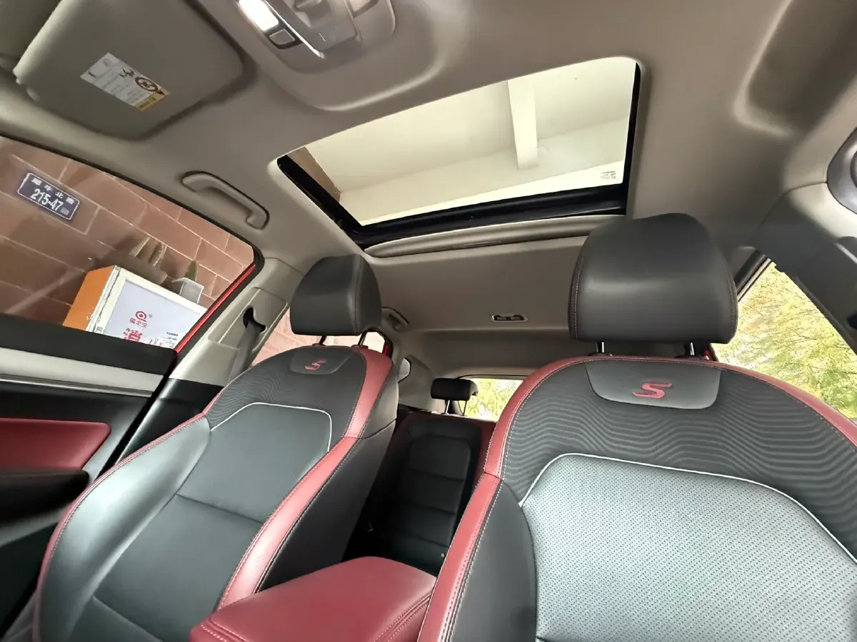 2021 Geely Coolray 1.4T 141HP L4 6DCT,autocango,china used car exporter,china ev exporter,chinese used car exporter,chinese used ev exporter