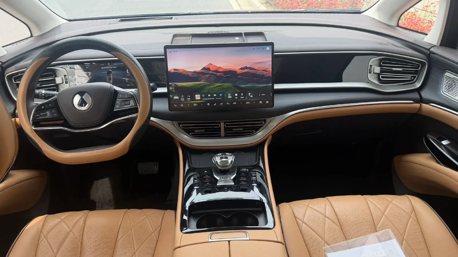 2024 Denza D9 1.5T 139HP L4 E-CVT PHEV 40KWH,autocango,china used car exporter,china ev exporter,chinese used car exporter,chinese used ev exporter