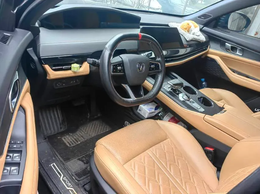 2021 ChangAn UNI-K 2.0T 233HP L4 8AT,autocango,china used car exporter,china ev exporter,chinese used car exporter,chinese used ev exporter