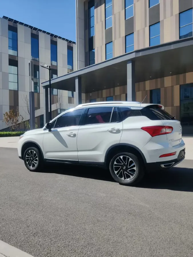 2017 GAC Trumpchi GS4 1.3T 137HP L4 5MT,autocango,china used car exporter,china ev exporter,chinese used car exporter,chinese used ev exporter